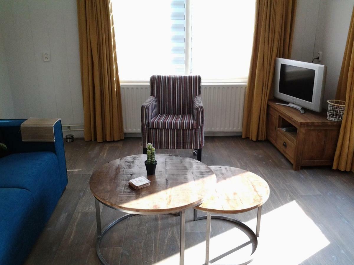 Bed & Breakfast Meinsma Moddergat Exteriör bild
