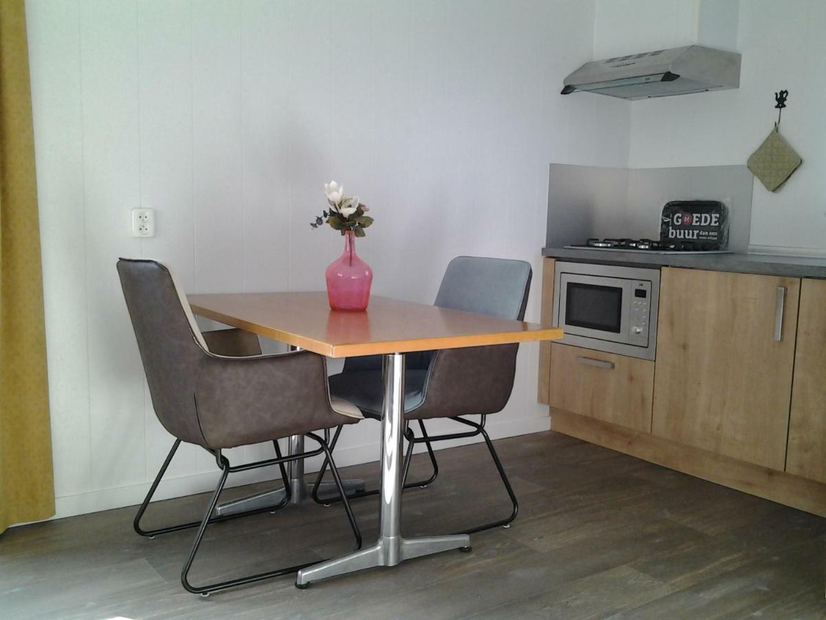 Bed & Breakfast Meinsma Moddergat Exteriör bild